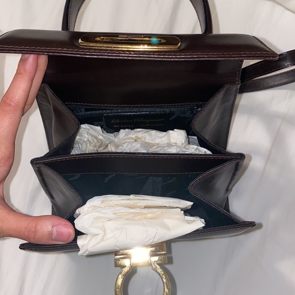 Salvatore Ferragamo Brown Leather Gancini Shoulder Bag - Picture 3 of 10